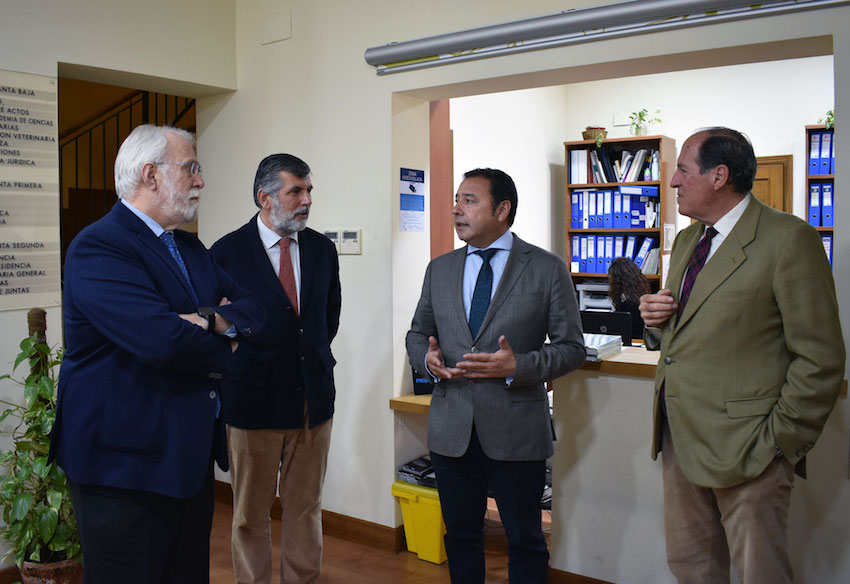 Ignacio Oroquieta,  Santiago Sánchez-Apellániz, Ricardo Sánchez y Fernando Caballos.